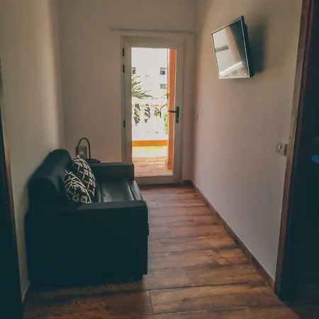 San Isidro. 2 Rooms. Quiet Terrace